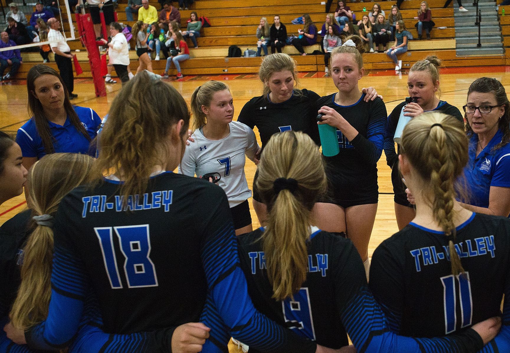 102519-blm-spt-2tvvolley